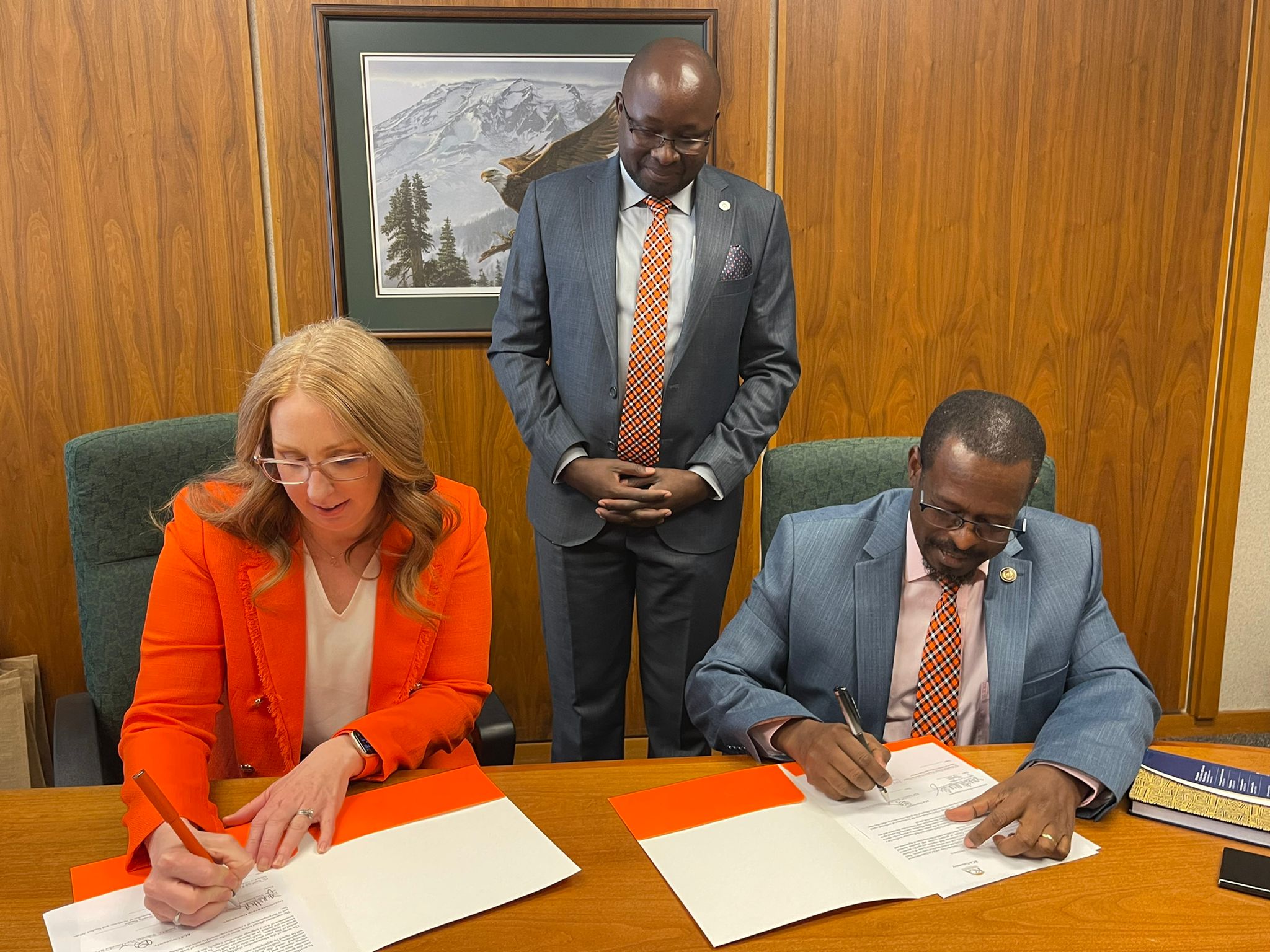 MoU-signing-with-OSU-Picture